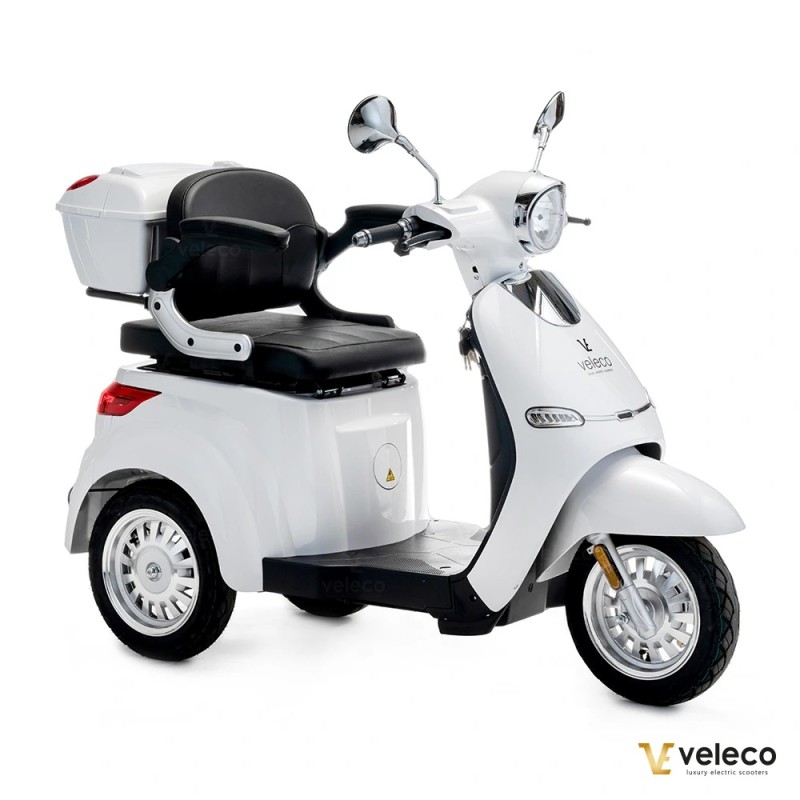 Veleco CRISTAL: 3-Rad-Elektromobil mit vollständiger LED-Beleuchtung