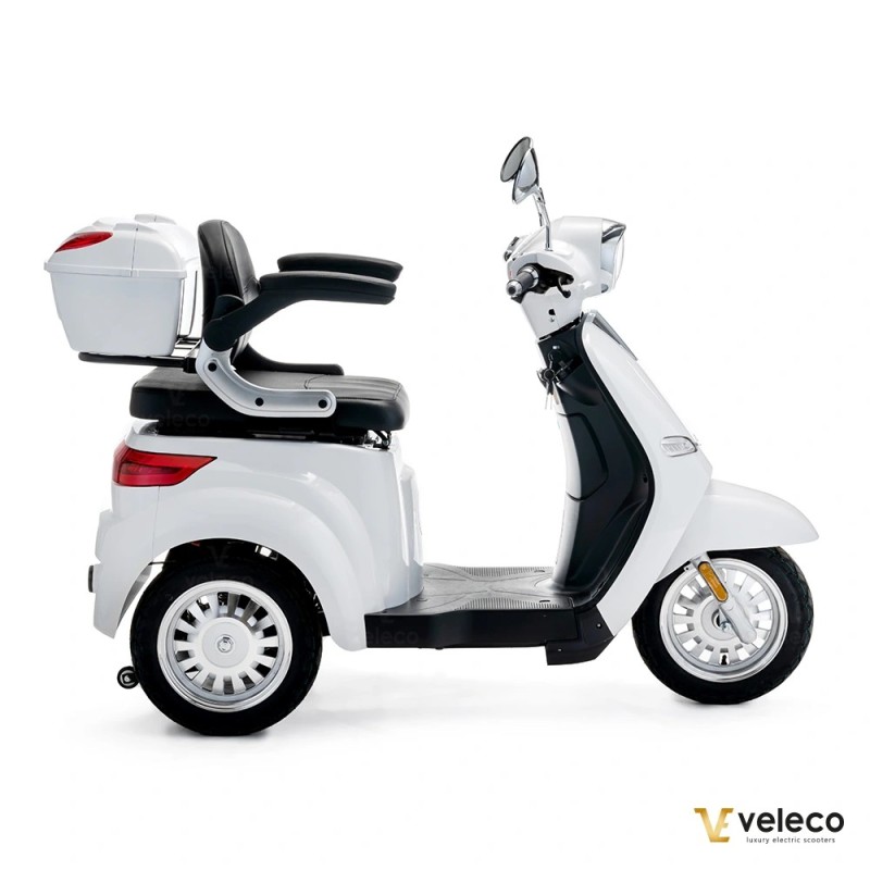 Veleco CRISTAL: 3-Rad-Elektromobil mit vollständiger LED-Beleuchtung