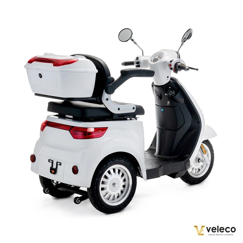 Veleco CRISTAL: 3-Rad-Elektromobil mit vollständiger LED-Beleuchtung