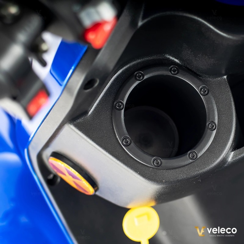 Veleco FASTER: 4-Rad-Mobilitätsroller, modern Design