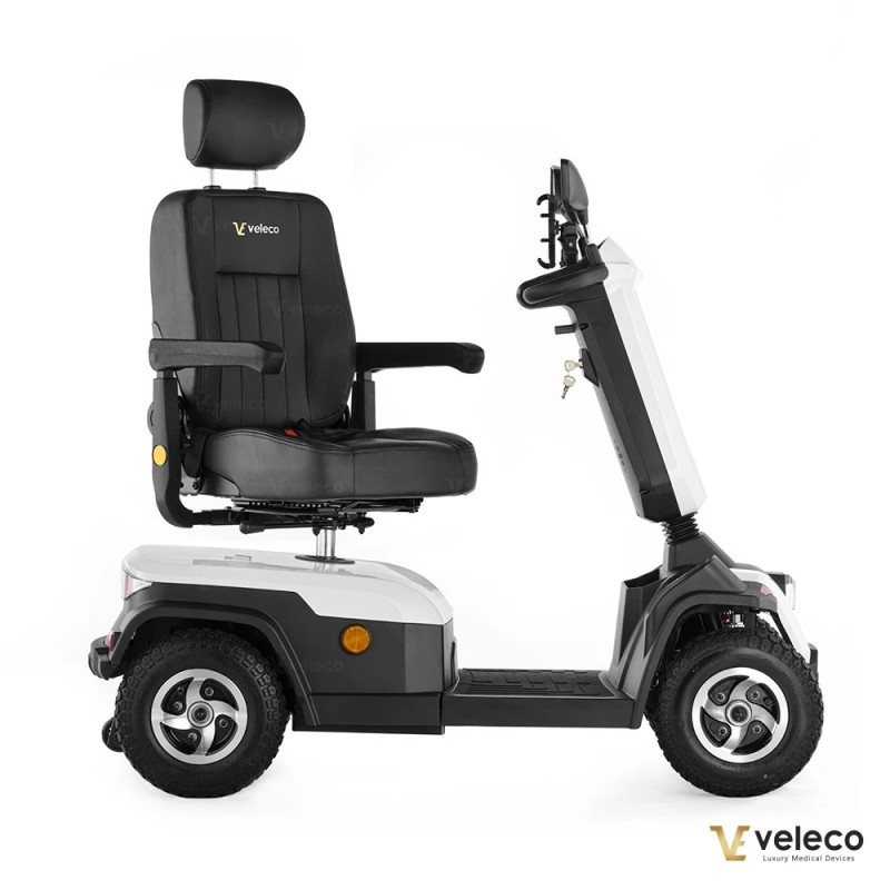 Veleco SHARPY: 4-rädriger Elektromobil mit Kapitänssitz