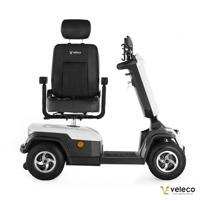 Veleco SHARPY: 4-rädriger Elektromobil mit Kapitänssitz
