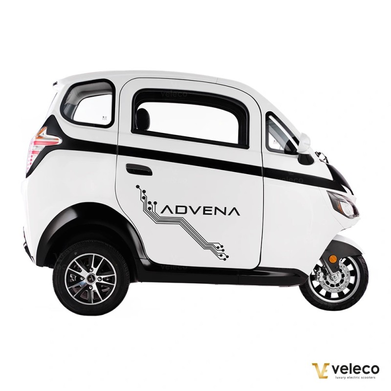 Veleco ADVENA: 2-Sitzer-Elektromoped im geschlossenen Karosserie-Design