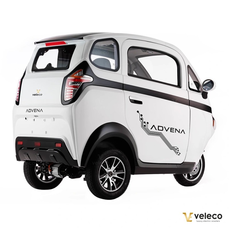 Veleco ADVENA: 2-Sitzer-Elektromoped im geschlossenen Karosserie-Design