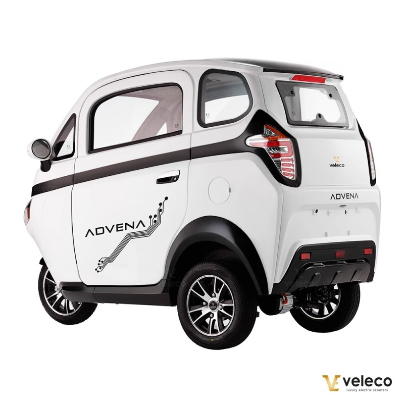 Veleco ADVENA: 2-Sitzer-Elektromoped im geschlossenen Karosserie-Design