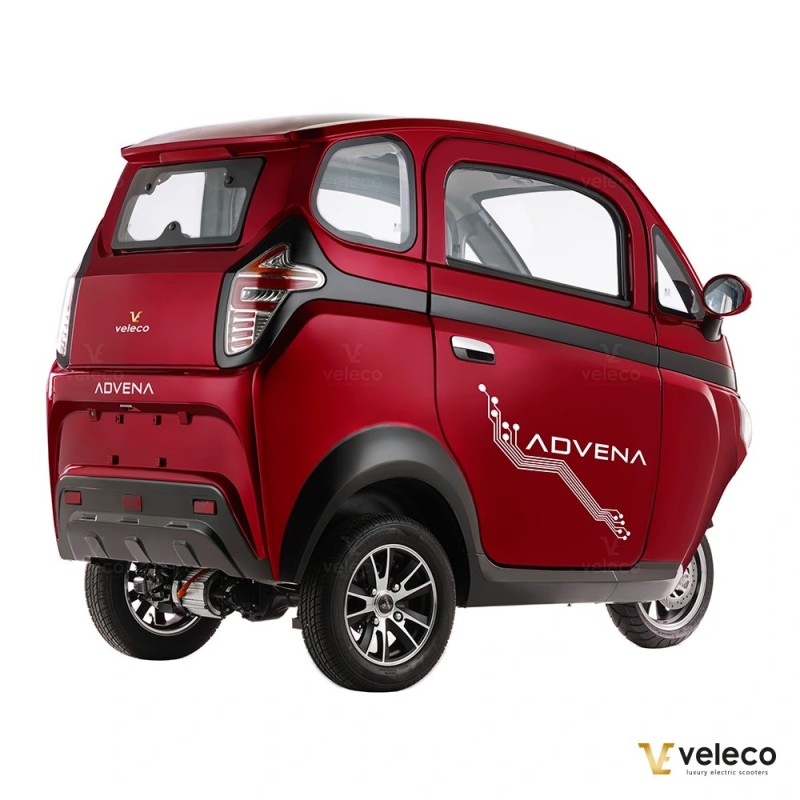 Veleco ADVENA: 2-Sitzer-Elektromoped im geschlossenen Karosserie-Design